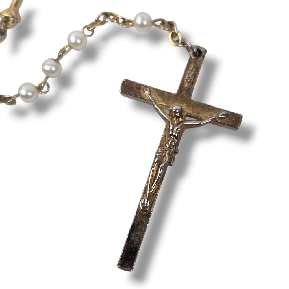 Vintage Faux Pearlized Bead Rosary Gold Tone Chain White INRI Catholic Crucifix